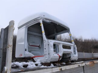 Image_21639M__Mercedes MP4 Kabine Typ 963-017