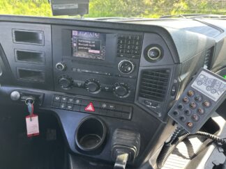 Image_23303M__Arocs 3243 8x4 Liebherr Band