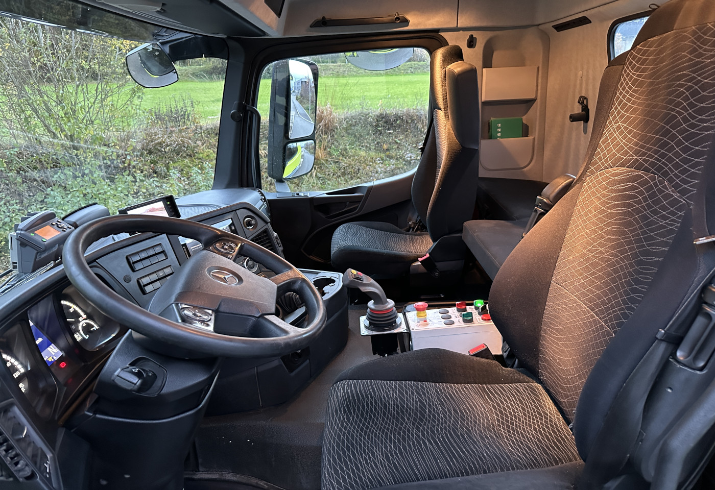 Trucktrade - 2018 MB-Arocs 4451 10x4 Haken Hakengerät, Lastwagen Mercedes  Benz
