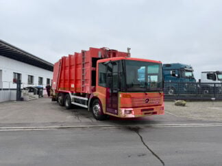 Image_26009M_Mercedes-Benz_ Econic 2628 6x2/4 Ochsner / Swiss-Vehicle