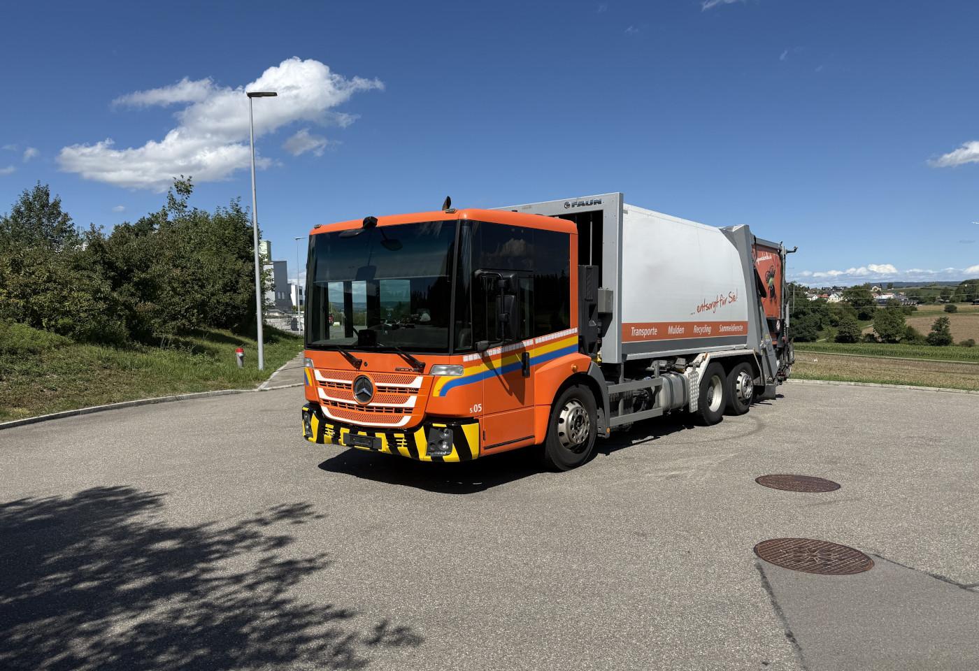 2015 Mercedes-Benz Econic 2635 6x2*4 Faun - Fahrzeugfoto