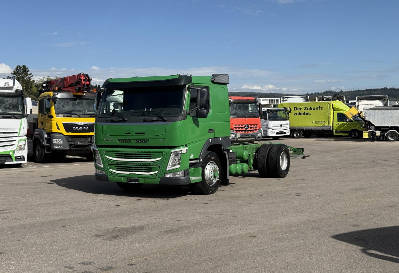 2015 Volvo FM-460 4x4R Fahrgestell - Fahrzeugfoto