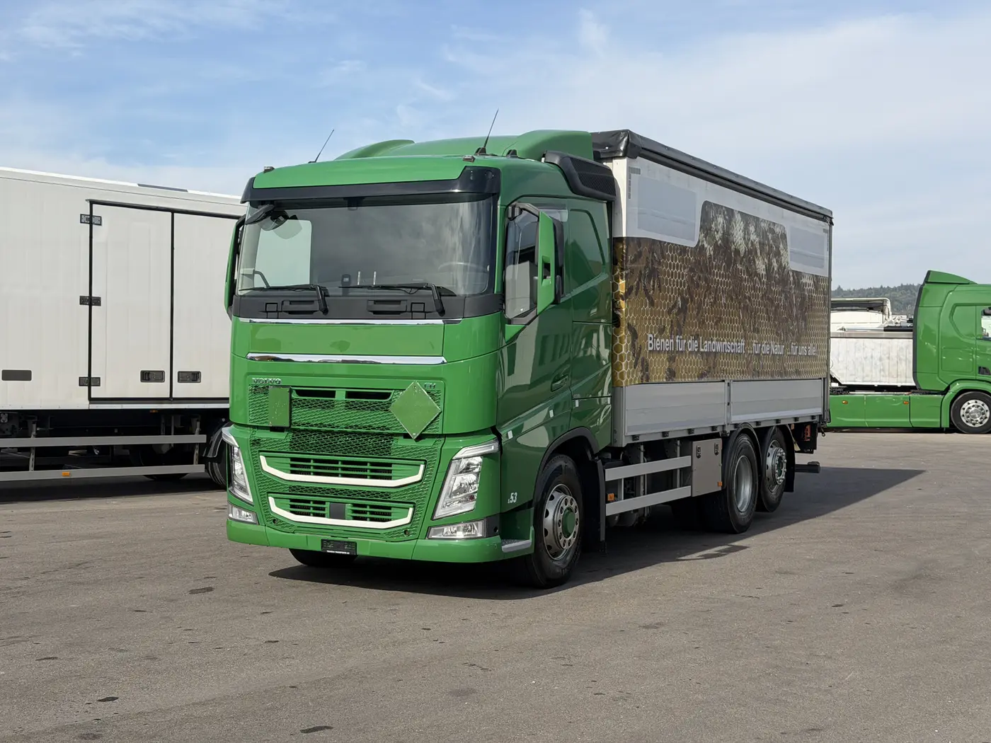 Volvo FH 460 6x2*4 Pritsche-Plane LBW vorne_links