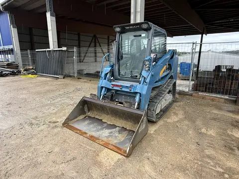 2021 Takeuchi TL8R-2 vorne_links