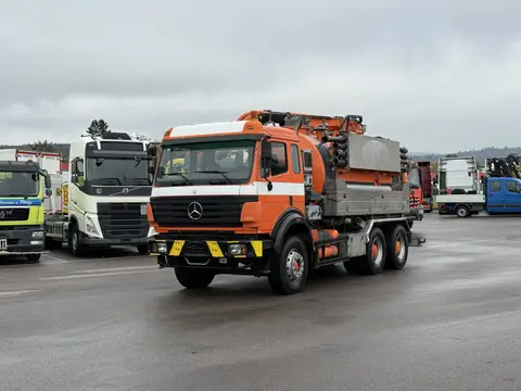 Mercedes-Benz 2538 6x4 Kaiser SVDR 5042 vorne_rechts
