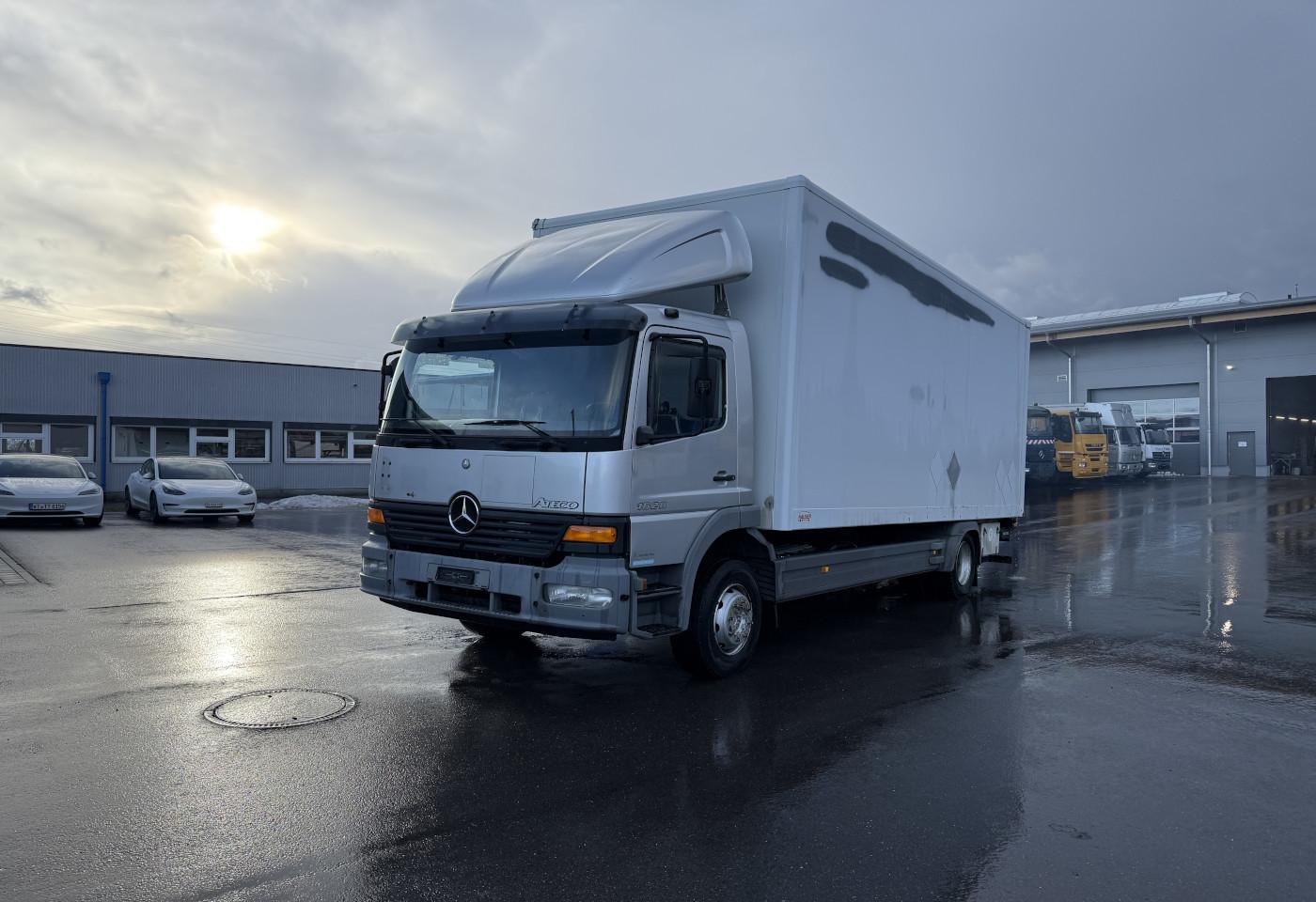 2004 Mercedes-Benz Atego 1528 4x2 Koffer+HB - Fahrzeugfoto