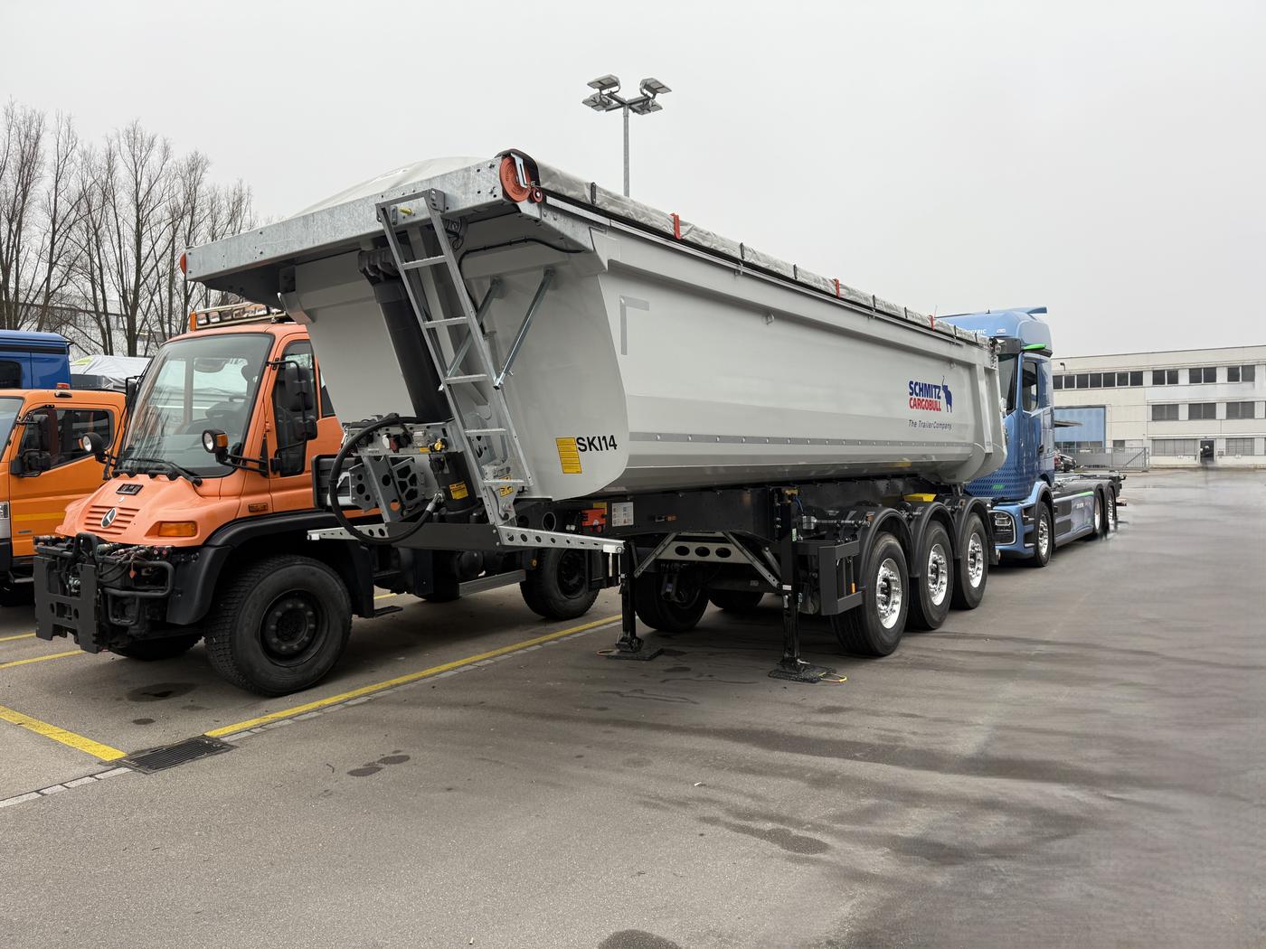 2026 Schmitz Cargobull SKI 24 Schiebeplane, Alufelgen - Fahrzeugfoto