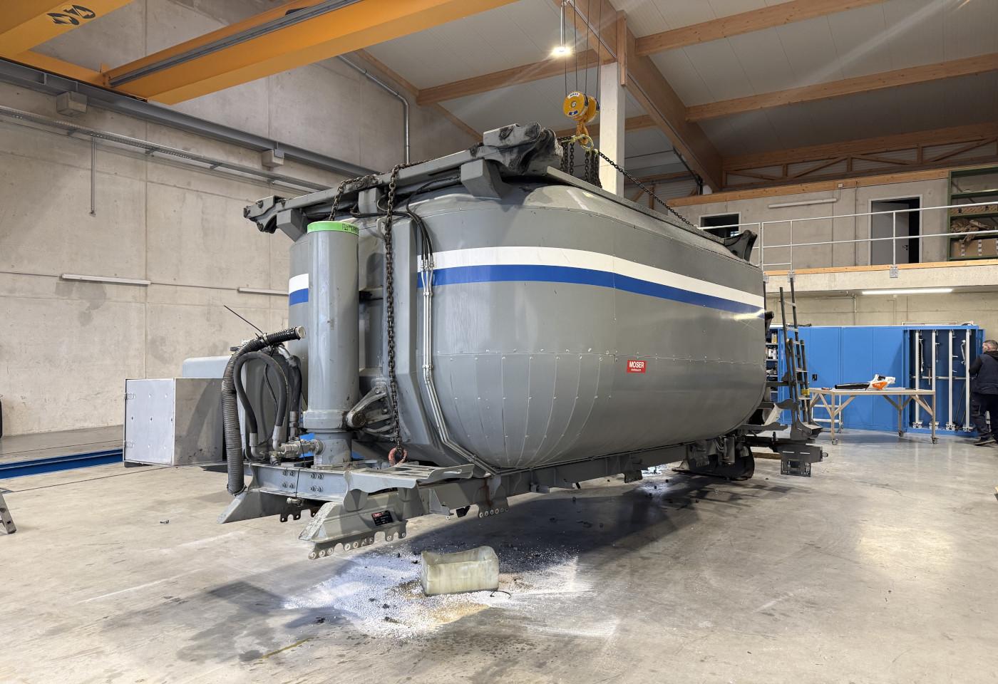 2013 Moser Betonsilo 17m³ - Fahrzeugfoto