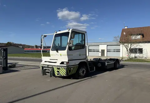 2013 Terberg YT222 4x2 Chassis-Kabine - Fahrzeugfoto