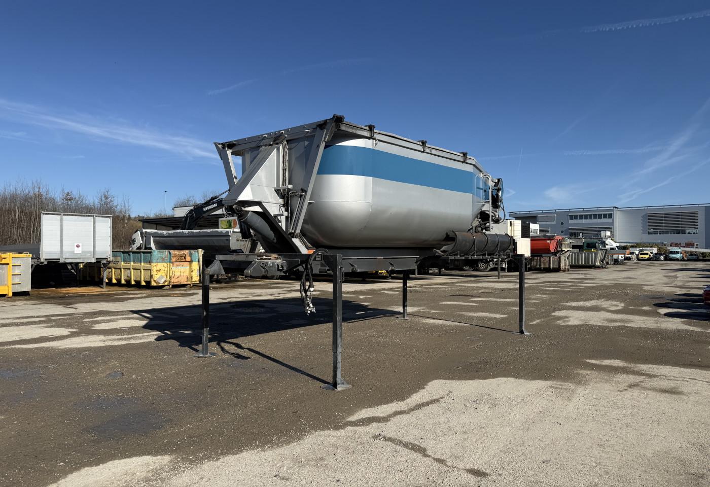2006 Meiller Betonmulde 14m³ Isoliert - Fahrzeugfoto