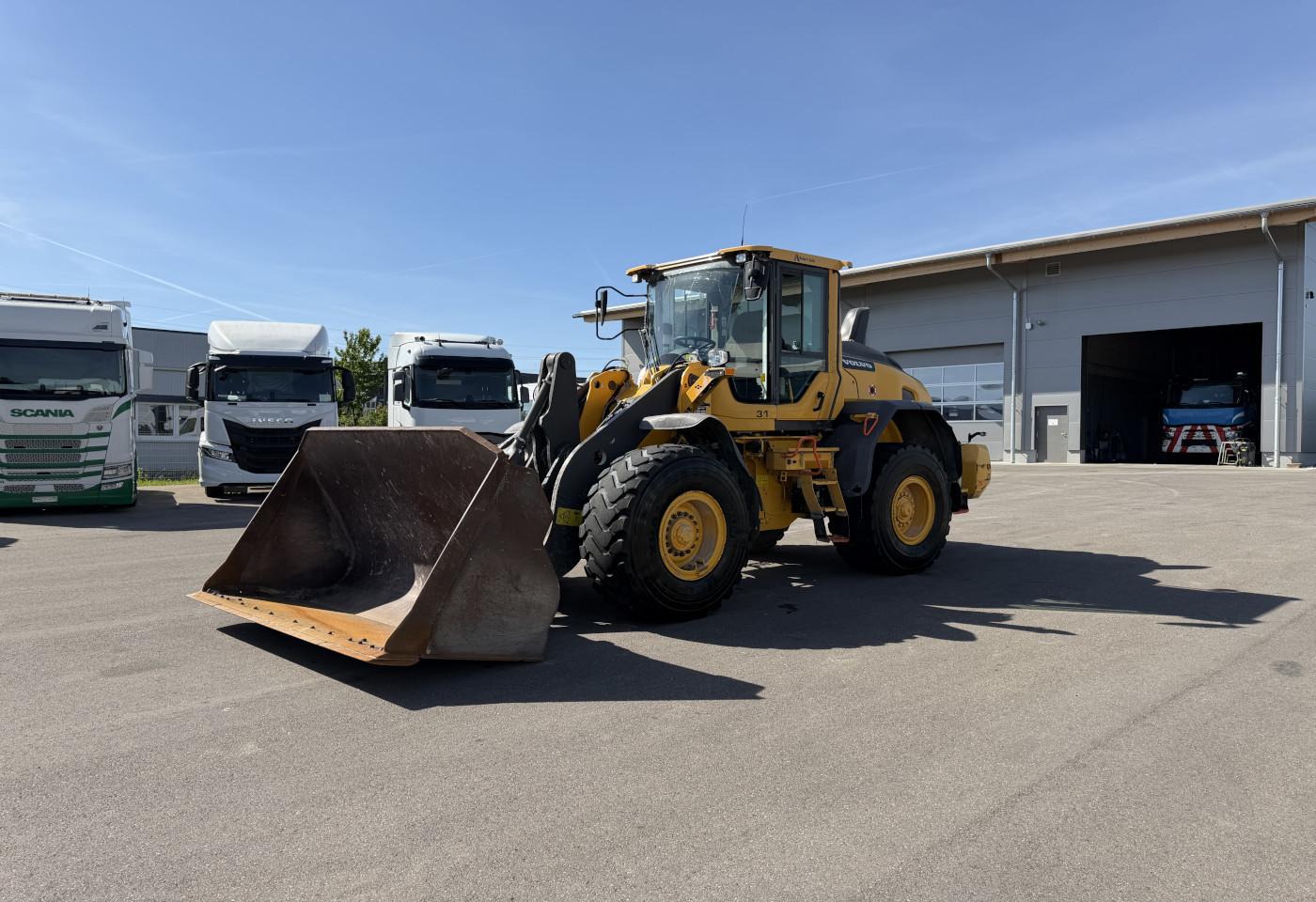 2017 Volvo L90H Radlader - Fahrzeugfoto