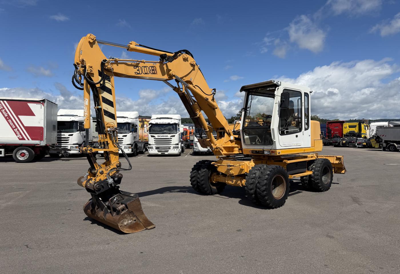 1997 LIEBHERR 308 Mobilbagger - Fahrzeugfoto