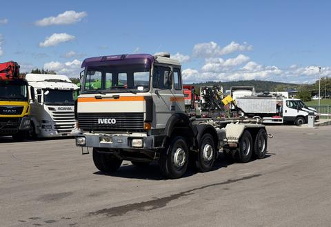1987 Iveco 300-30 AH - Fahrzeugfoto