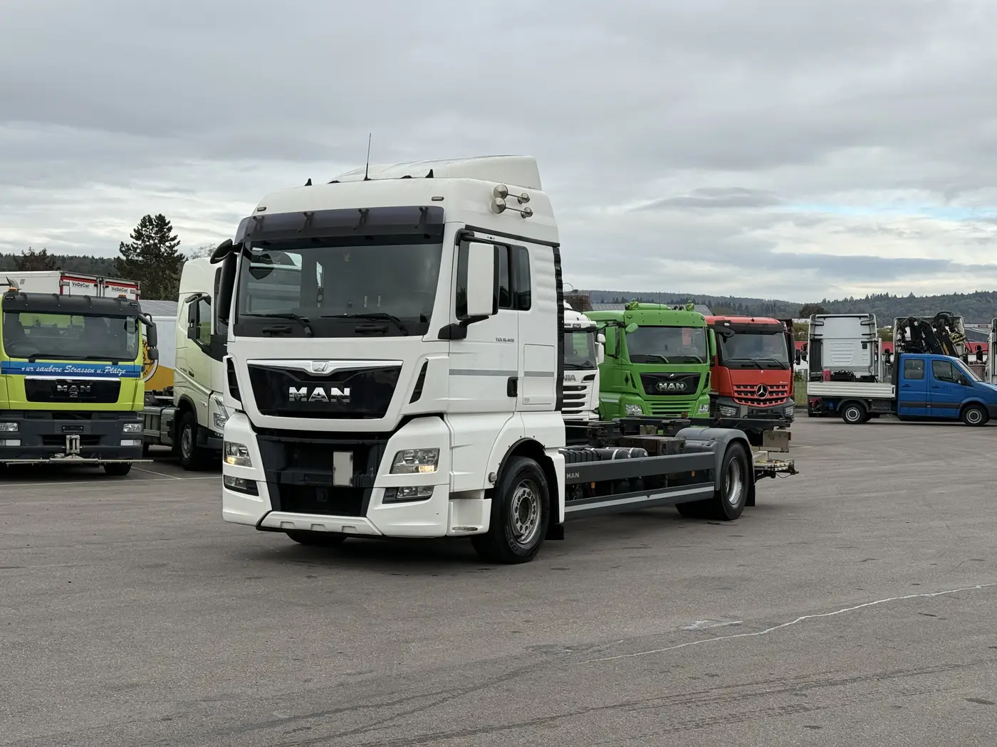MAN TGX 18.400 4x2 BDF/LBW vorne_rechts