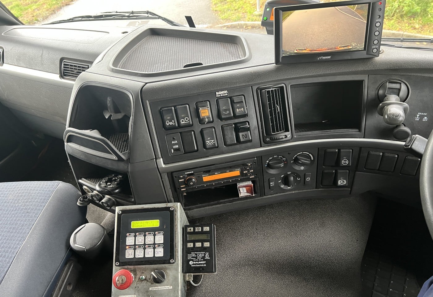 MOTO6625_3052172 vehicle image