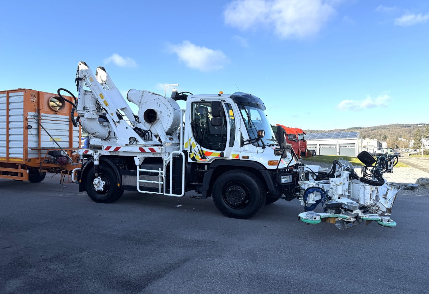 MOTO6625_3055908 vehicle image