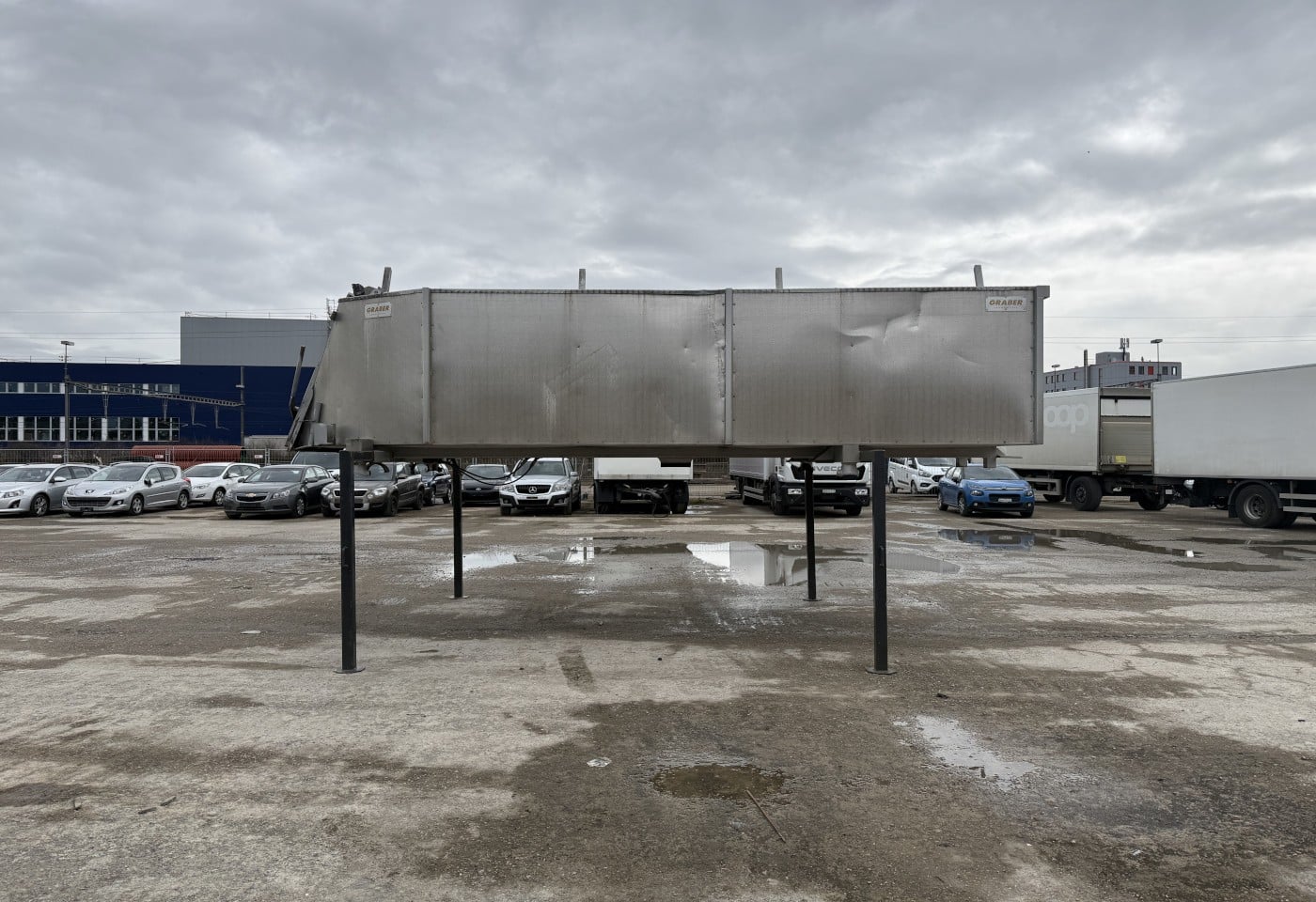 MOTO6625_3050016 vehicle image