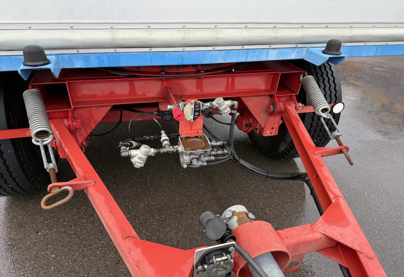 MOTO6625_3051786 vehicle image