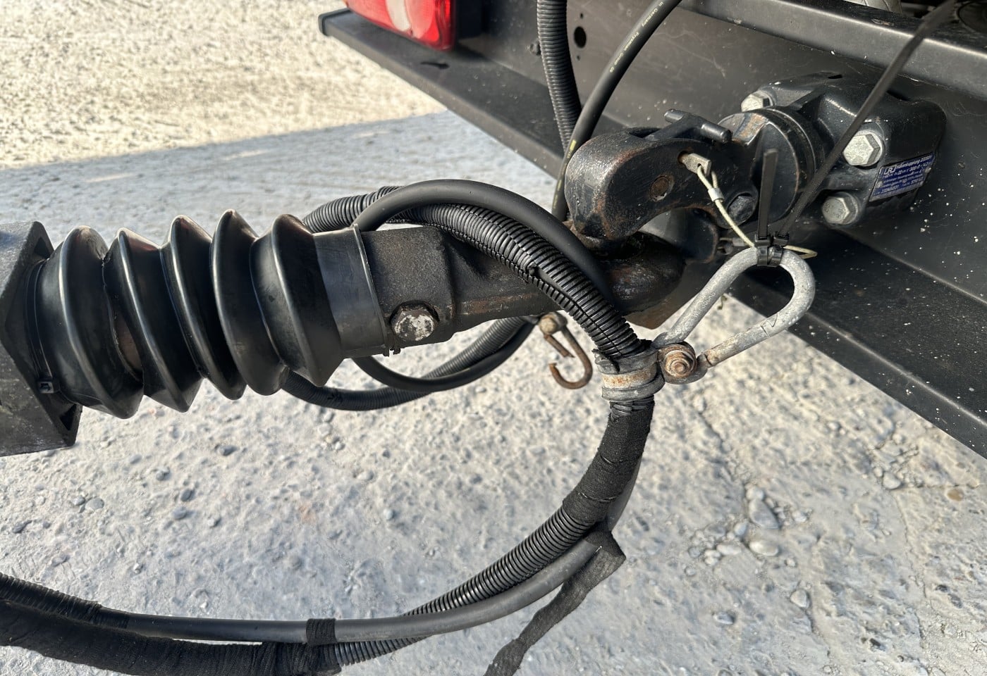 MOTO6625_3051457 vehicle image