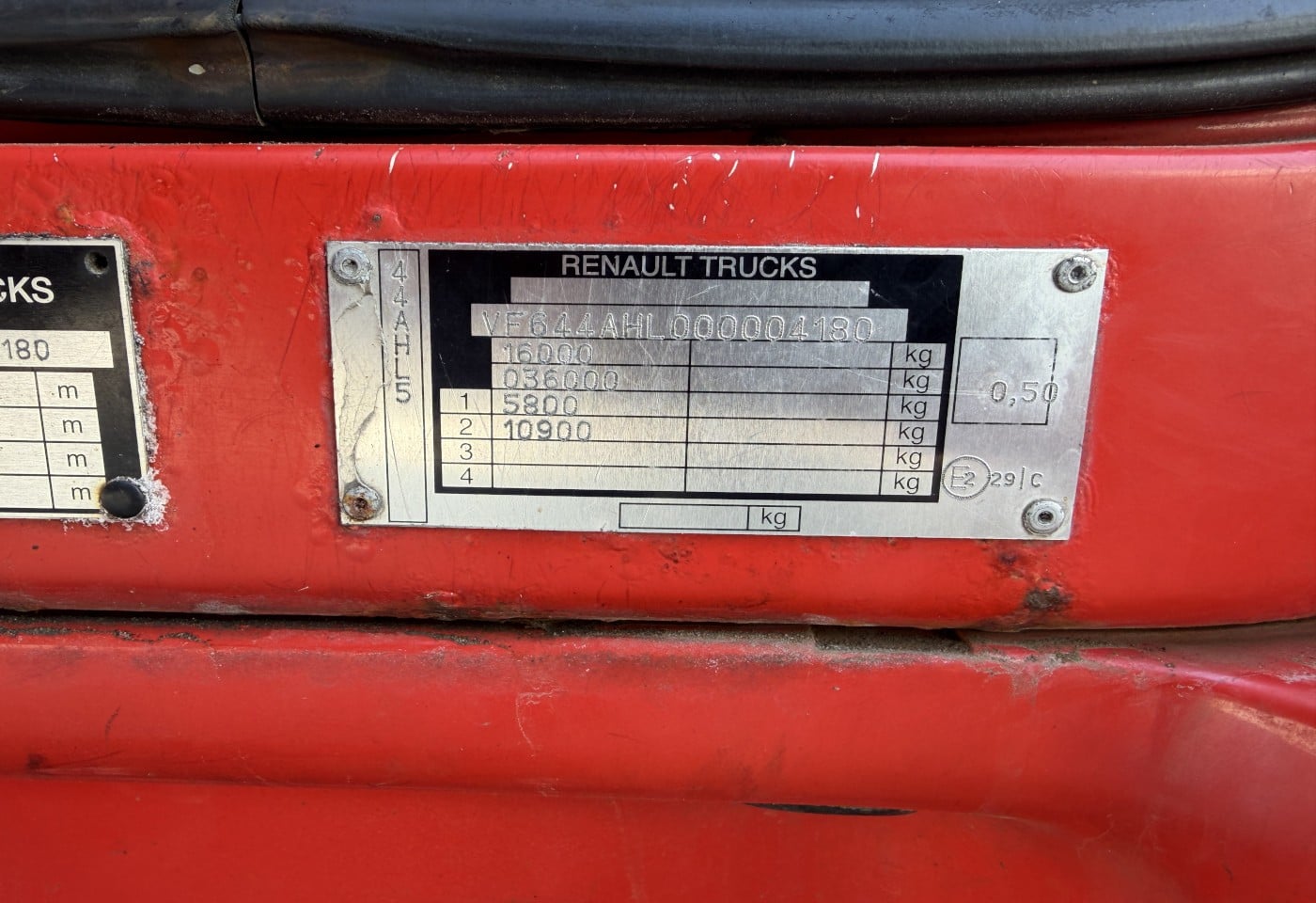 MOTO6625_3049658 vehicle image