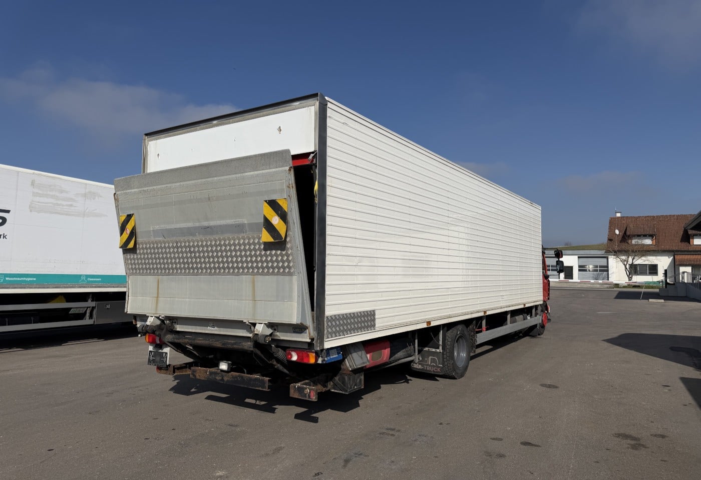 MOTO6625_3049658 vehicle image