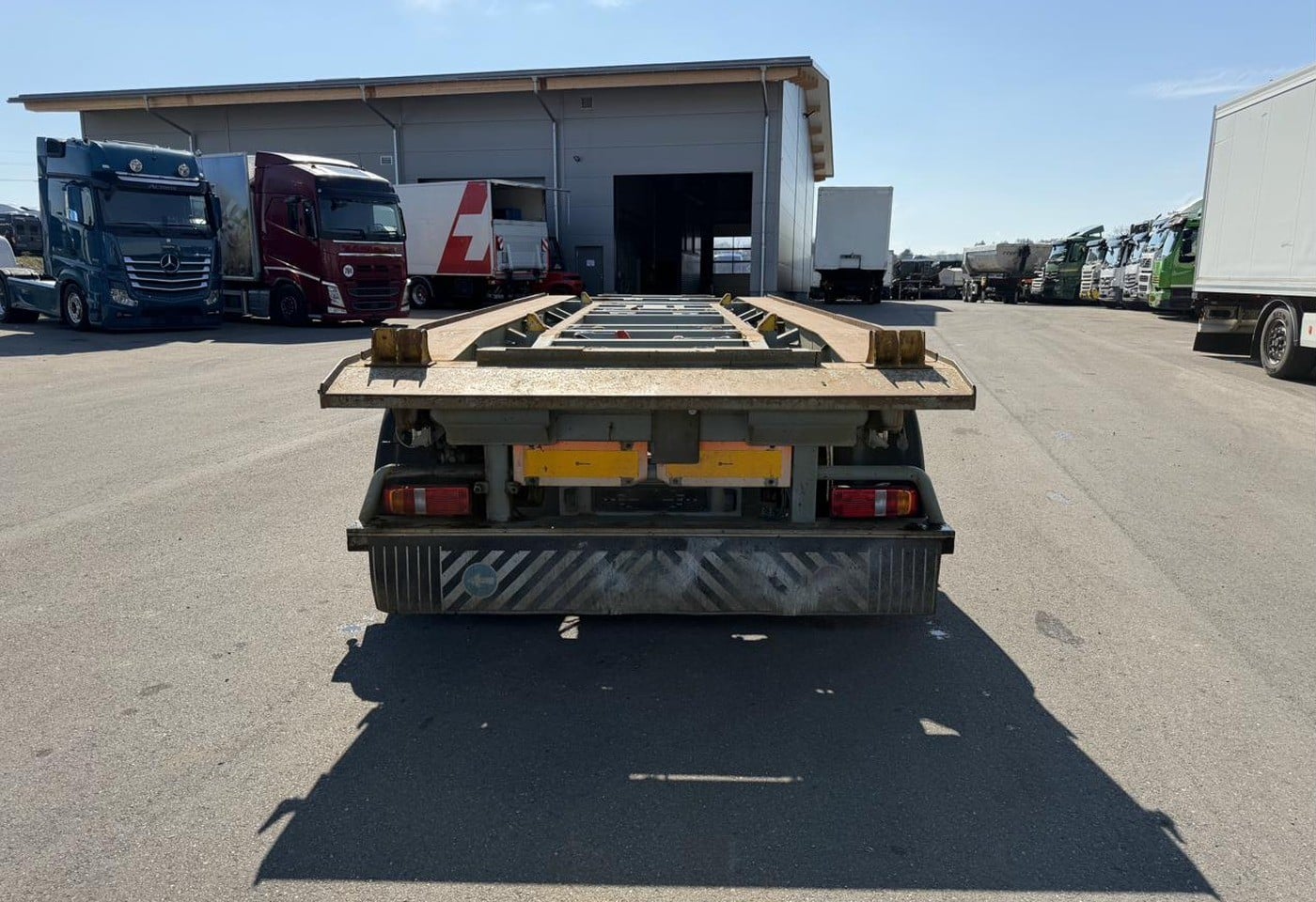 MOTO6625_3049635 vehicle image