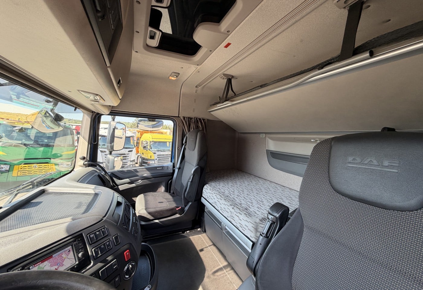 MOTO6625_3049684 vehicle image