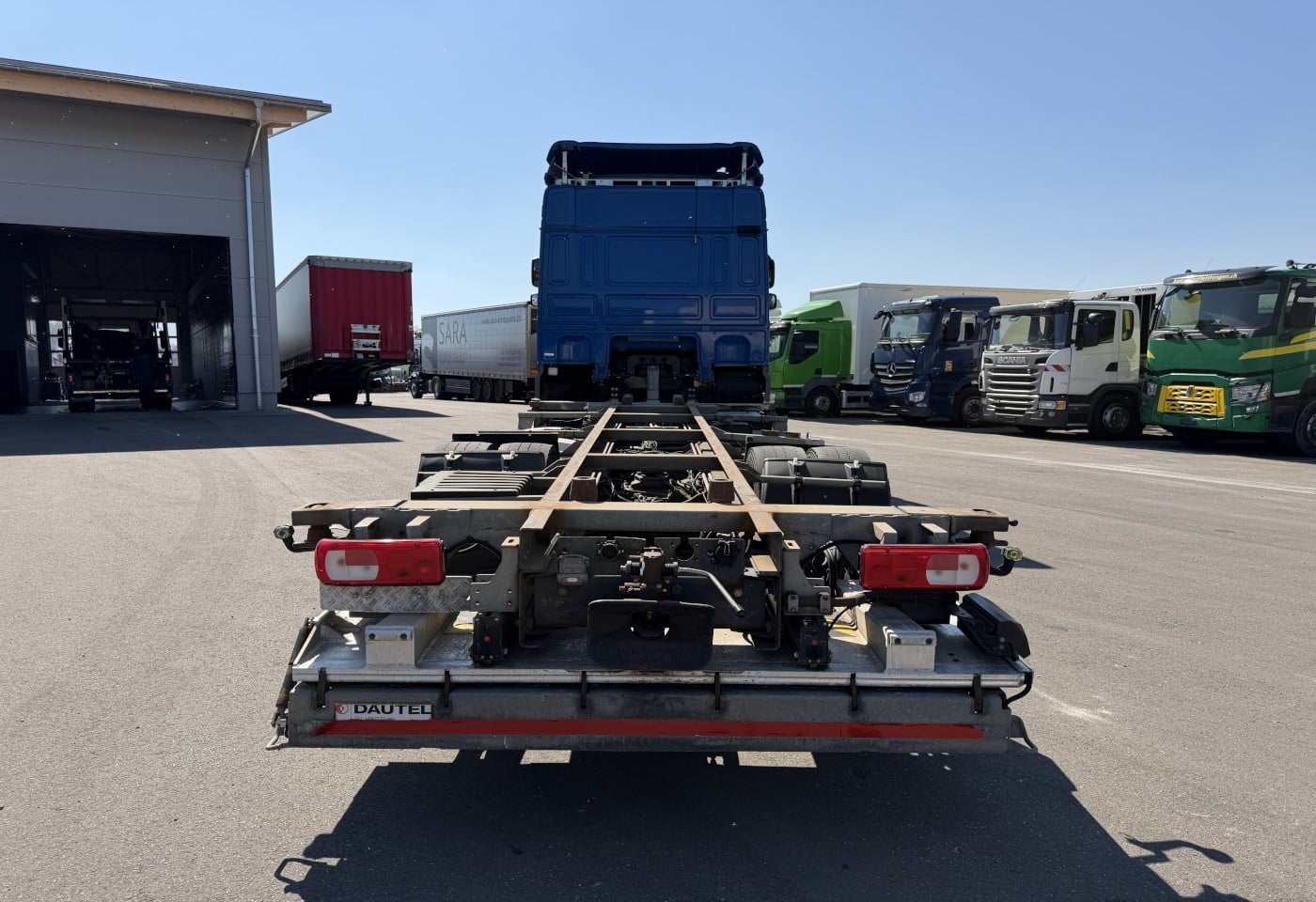 MOTO6625_3049684 vehicle image