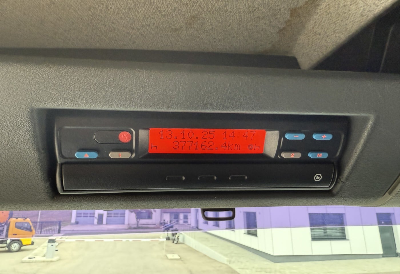 MOTO6625_3052544 vehicle image