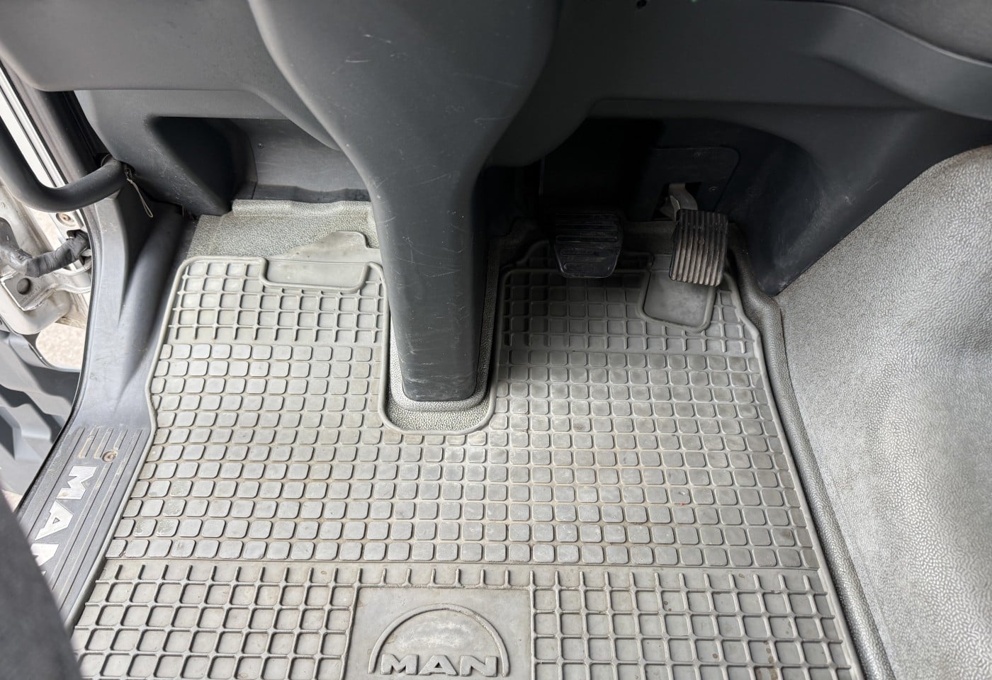 MOTO6625_3052544 vehicle image