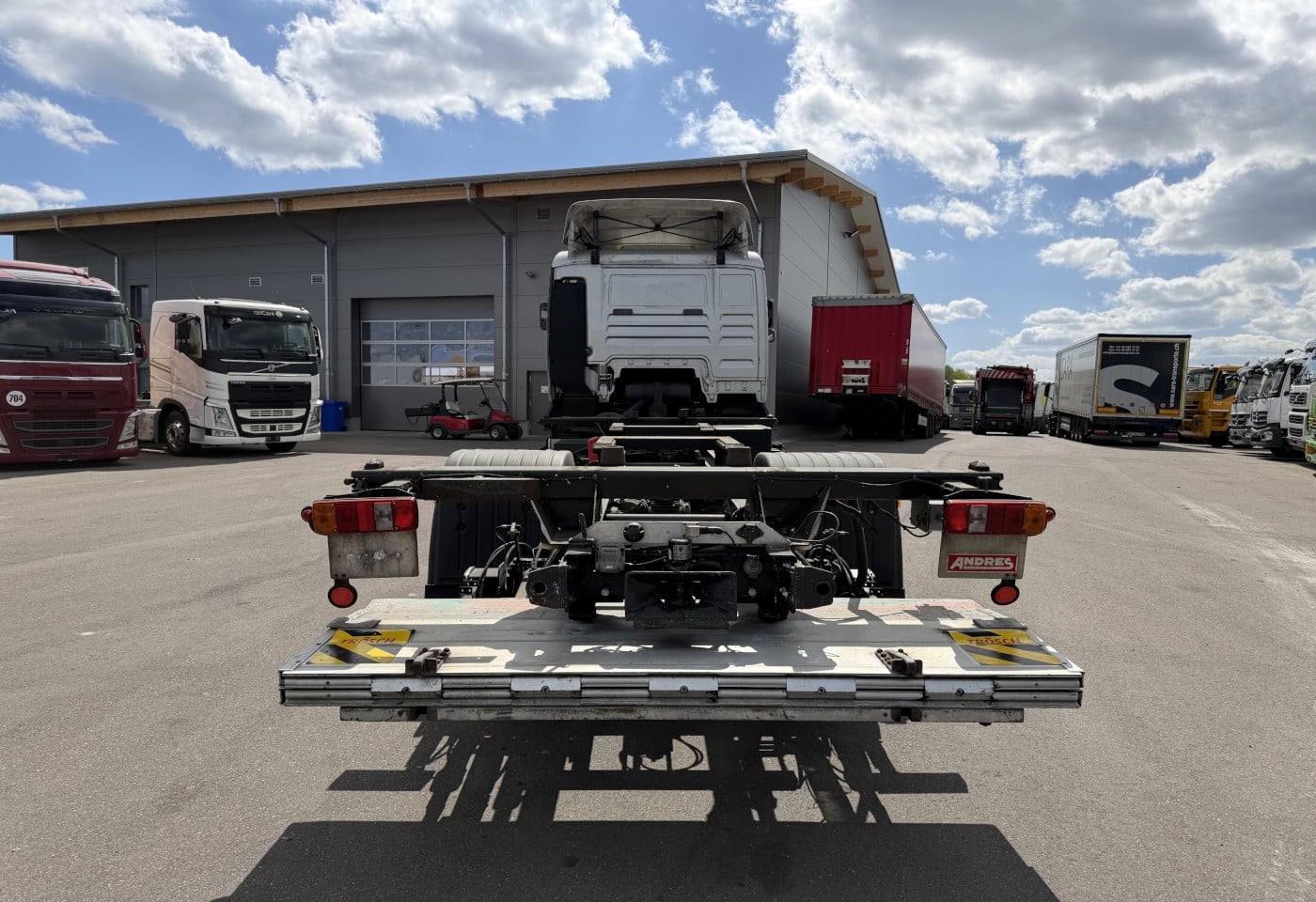 MOTO6625_3052544 vehicle image