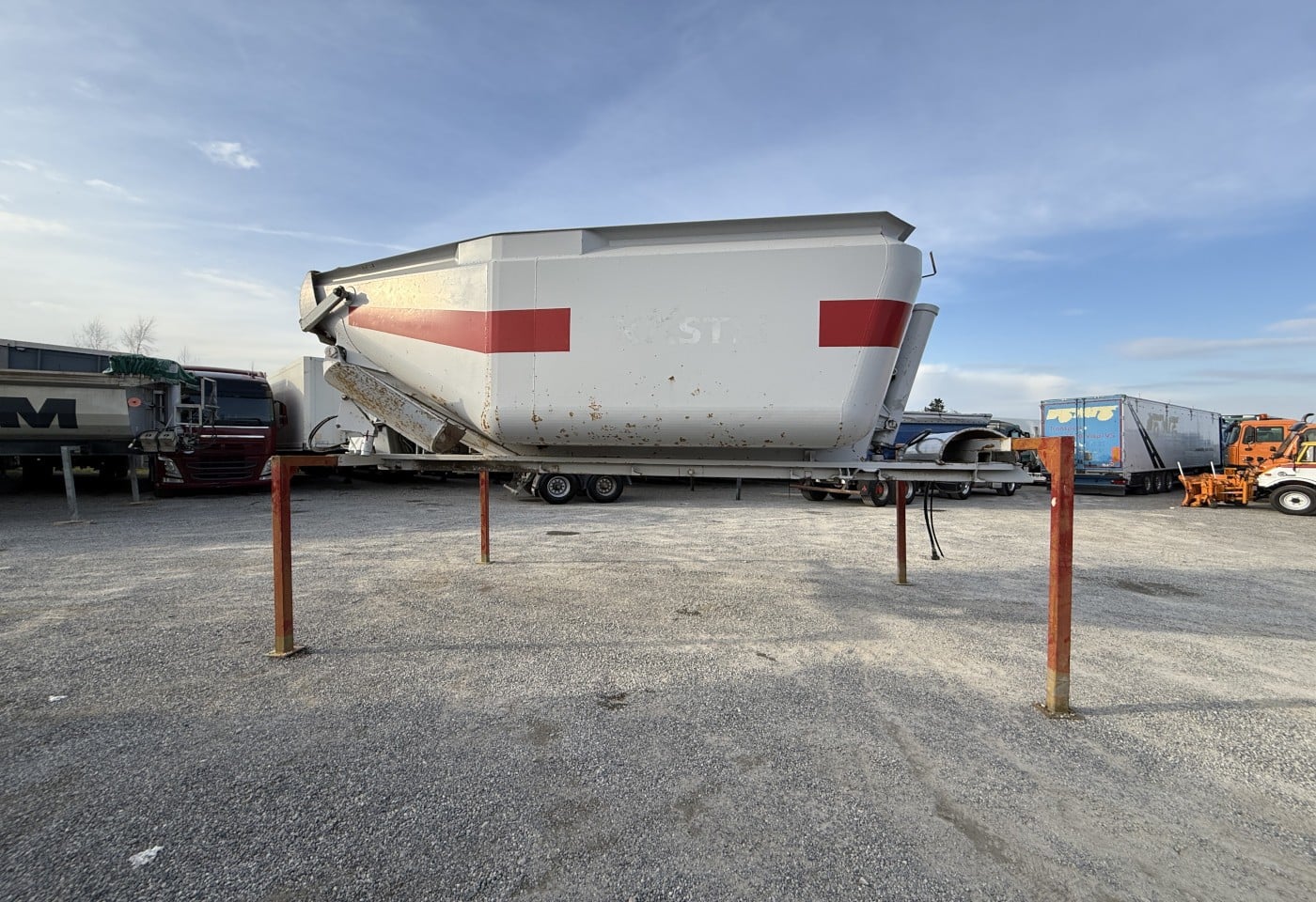 MOTO6625_3049652 vehicle image