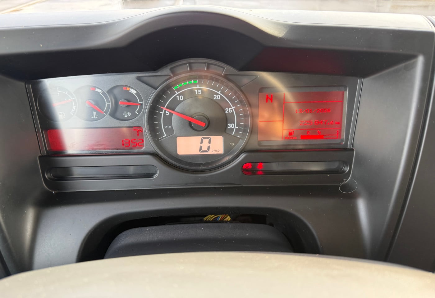 MOTO6625_3052918 vehicle image