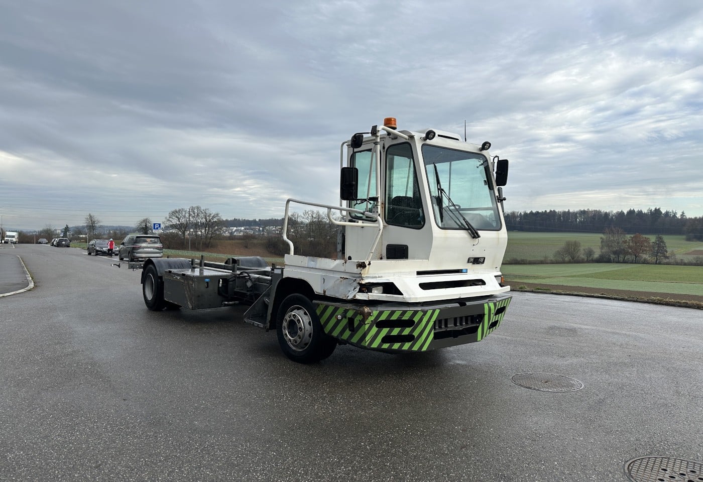 MOTO6625_3049679 vehicle image
