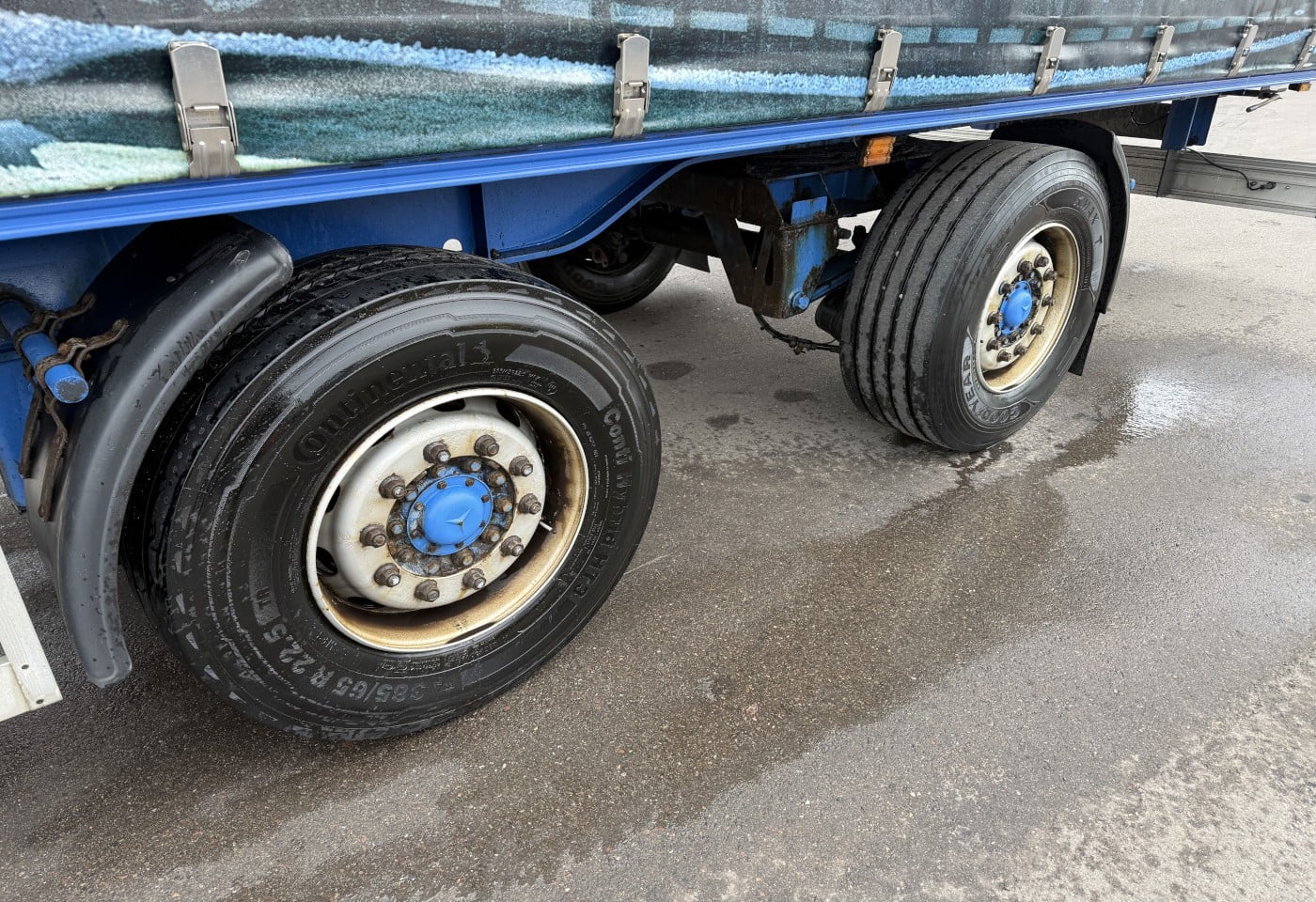 MOTO6625_3049675 vehicle image