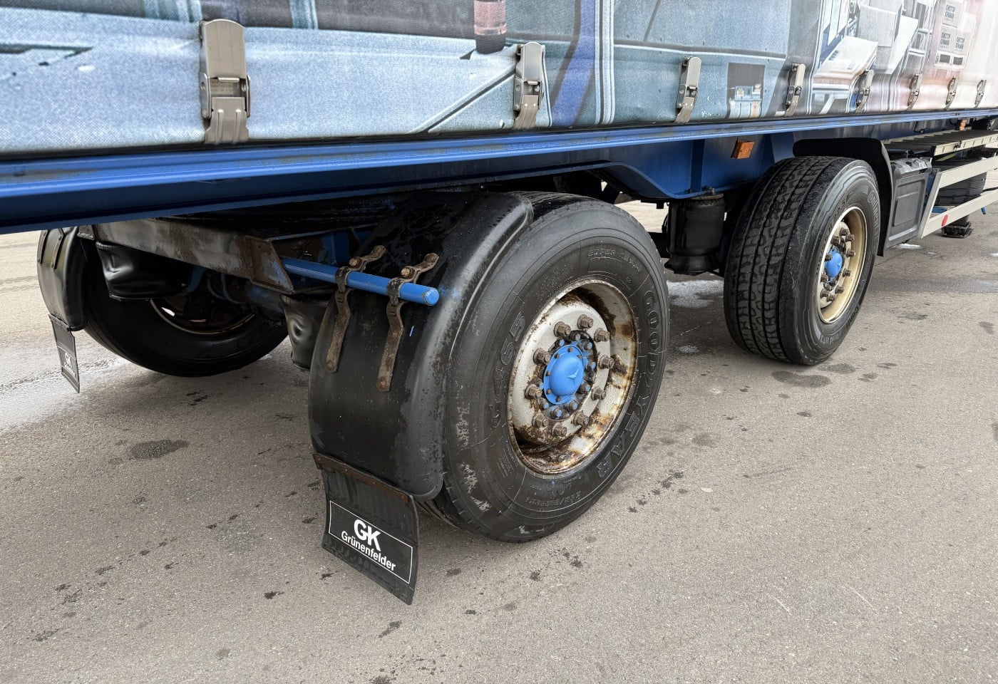 MOTO6625_3049675 vehicle image