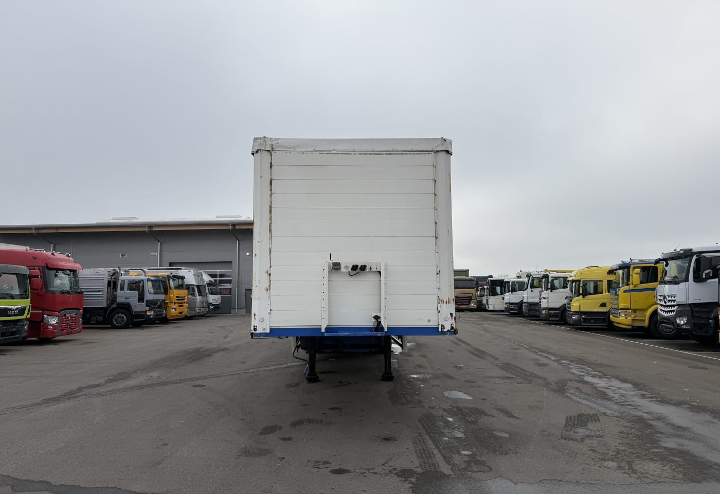 MOTO6625_3049675 vehicle image