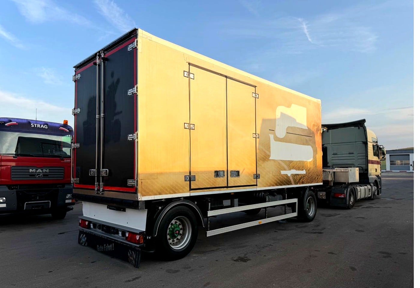 MOTO6625_3054204 vehicle image