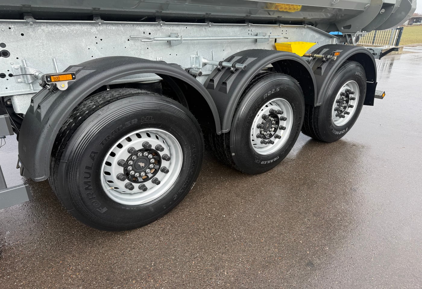 MOTO6625_3049674 vehicle image