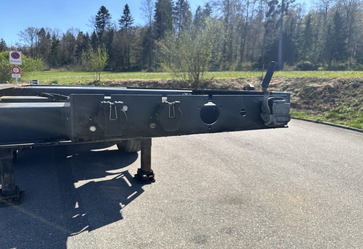 MOTO6625_3049629 vehicle image