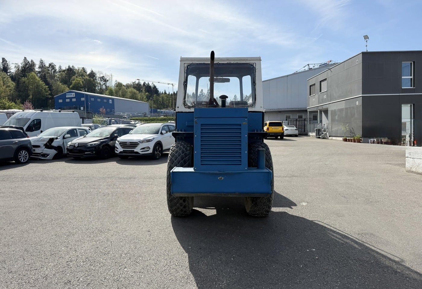 MOTO6625_3052859 vehicle image