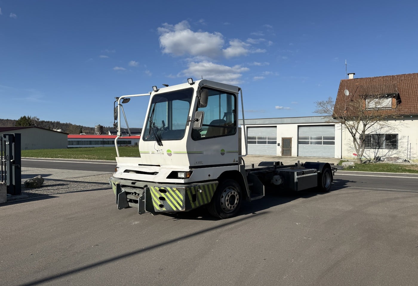 MOTO6625_3049650 vehicle image