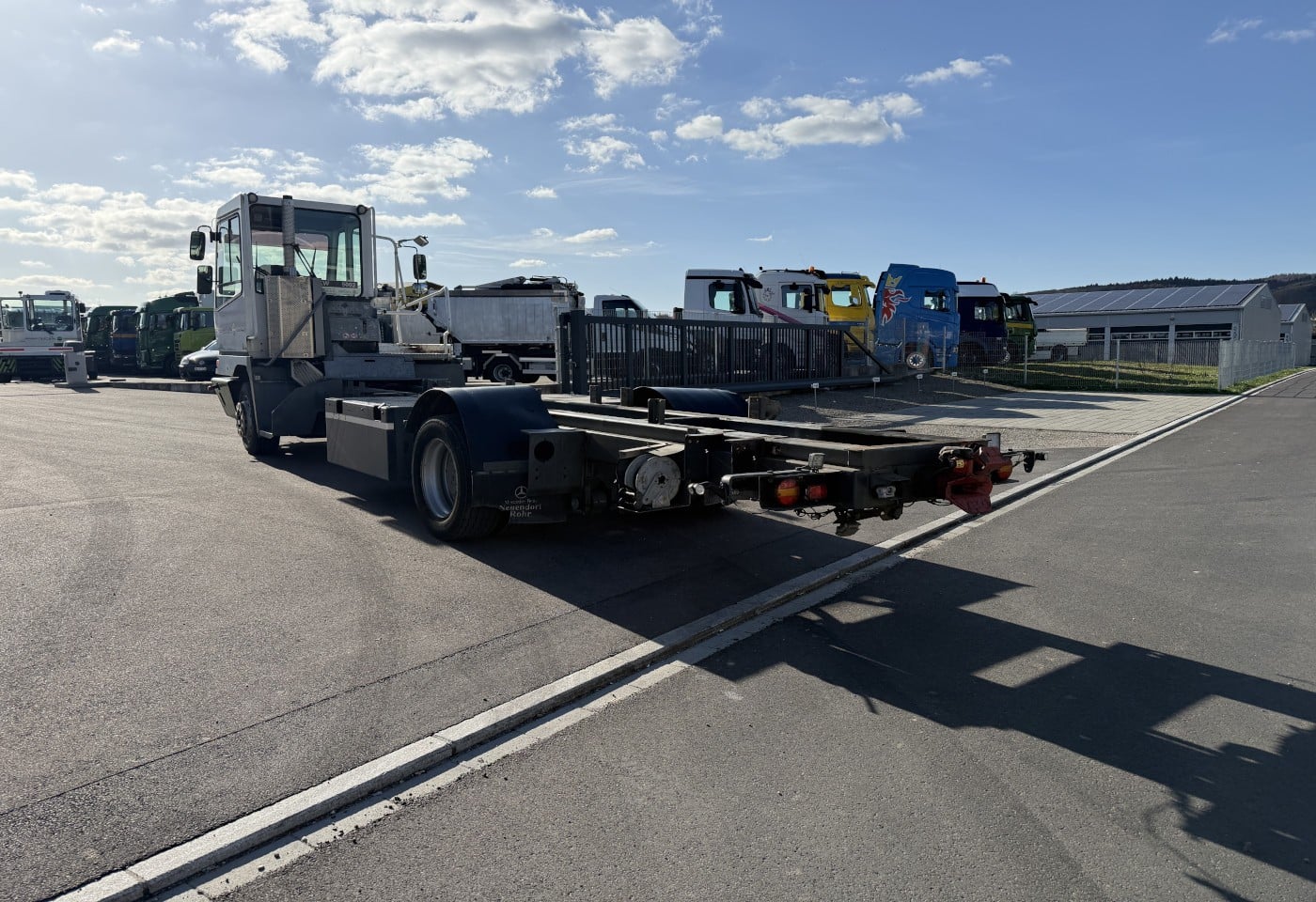 MOTO6625_3049650 vehicle image