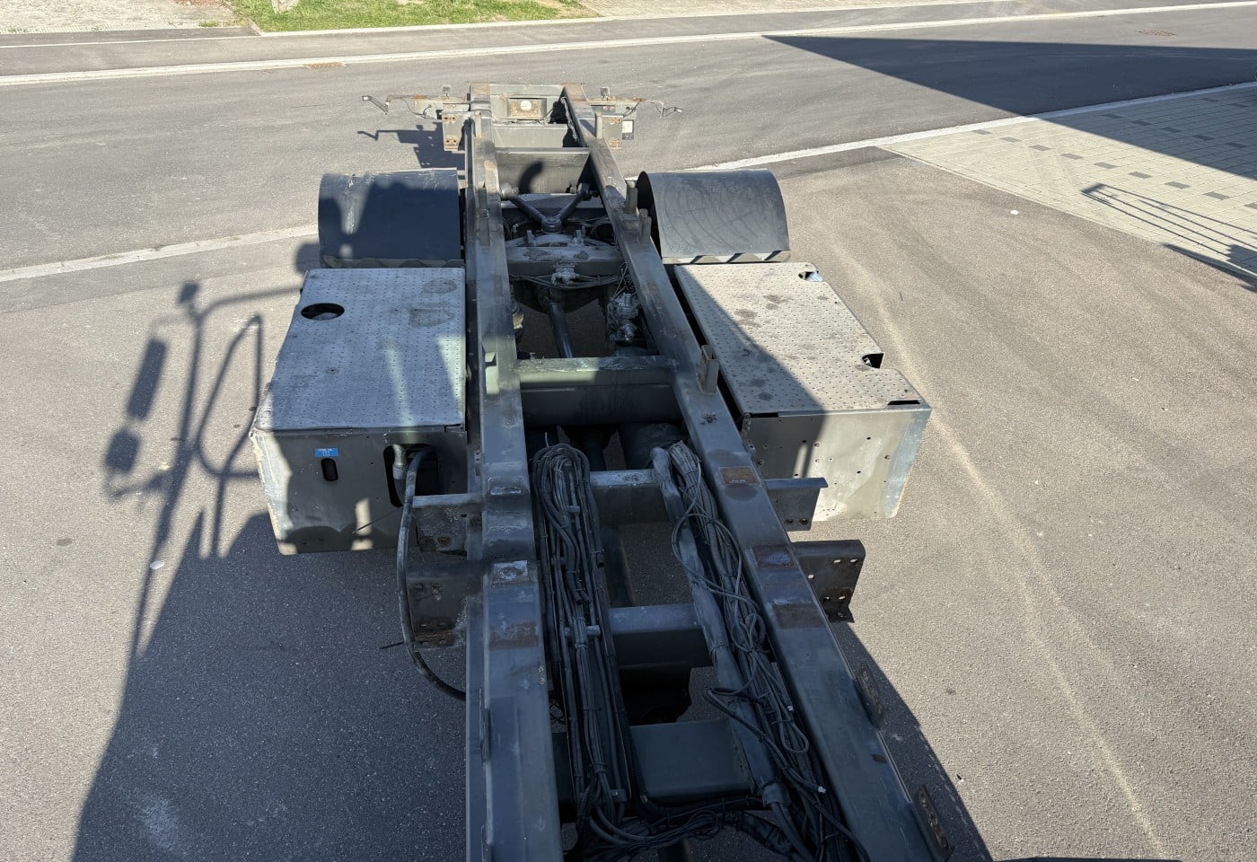 MOTO6625_3052889 vehicle image