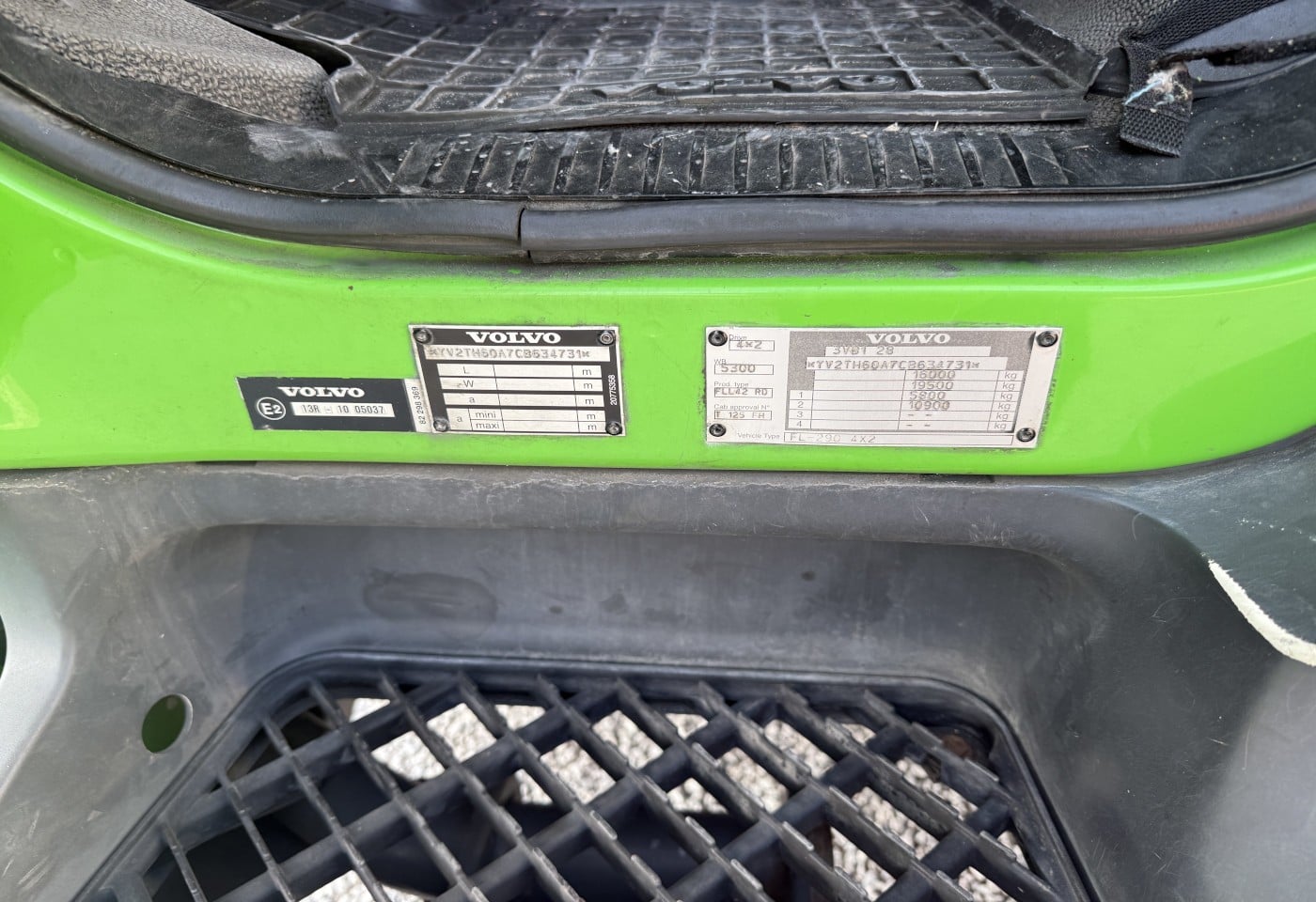 MOTO6625_3053652 vehicle image