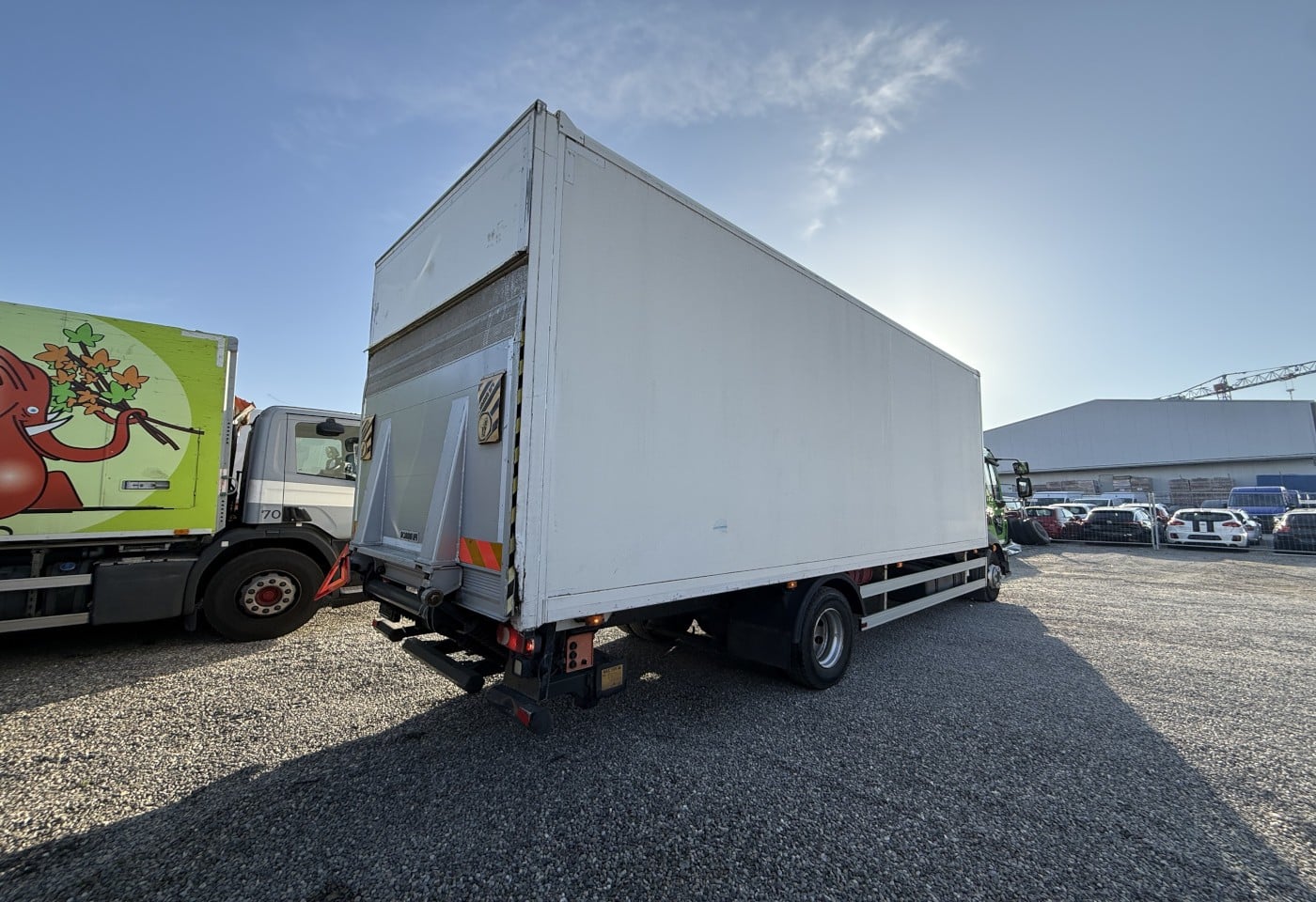 MOTO6625_3053652 vehicle image