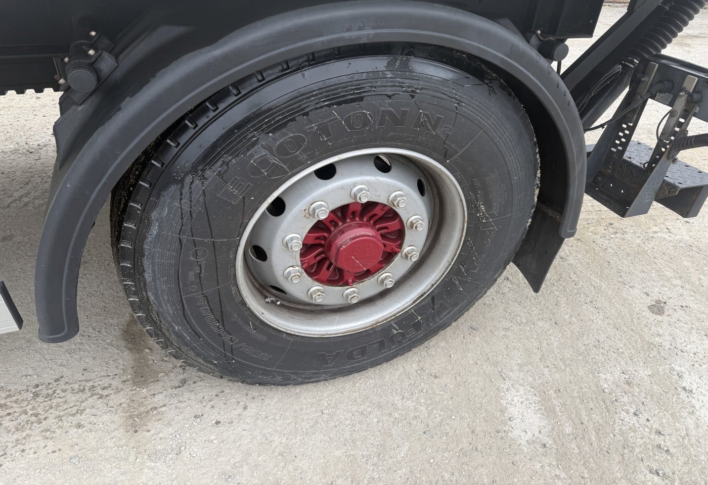 MOTO6625_3051243 vehicle image