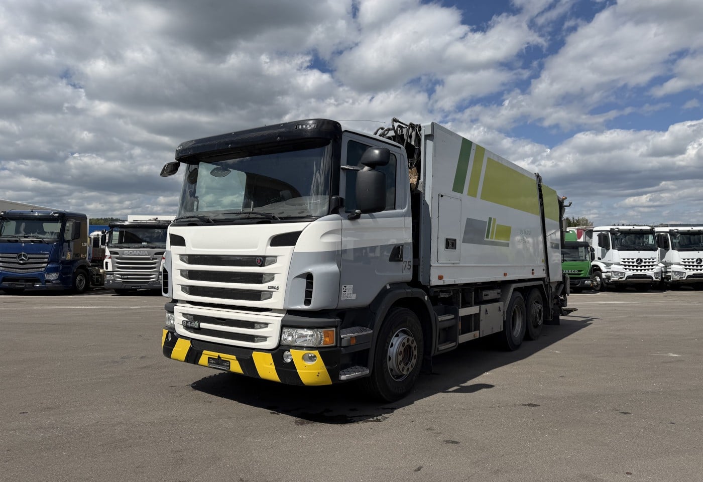 MOTO6625_3050227 vehicle image