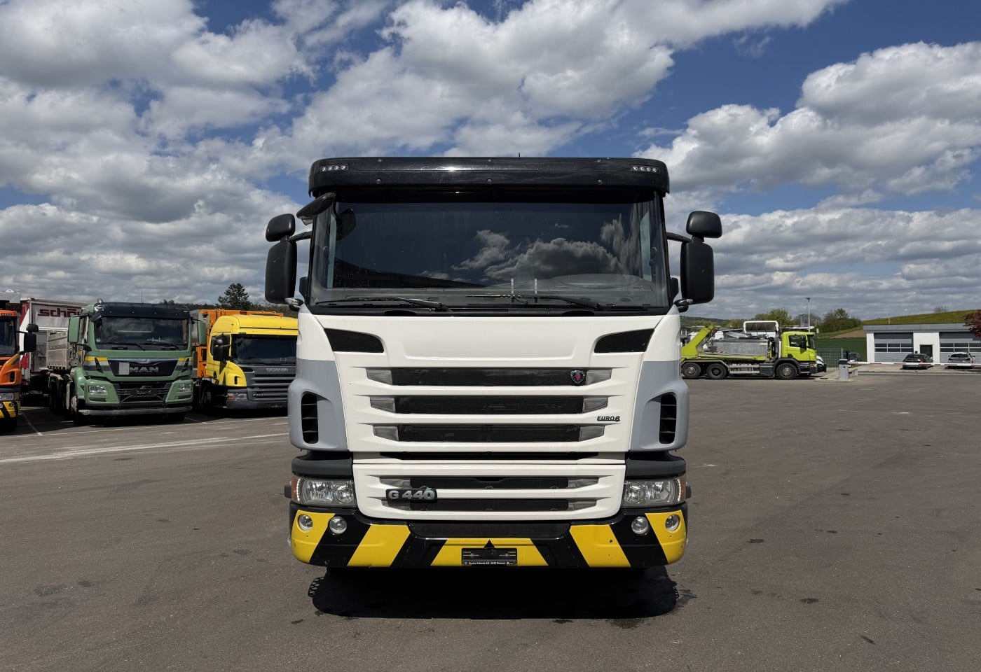 MOTO6625_3050227 vehicle image