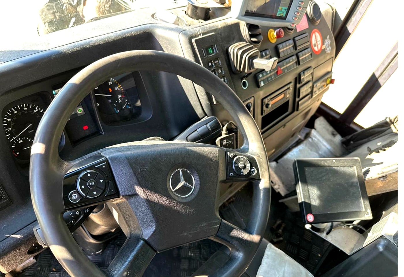 MOTO6625_3050036 vehicle image